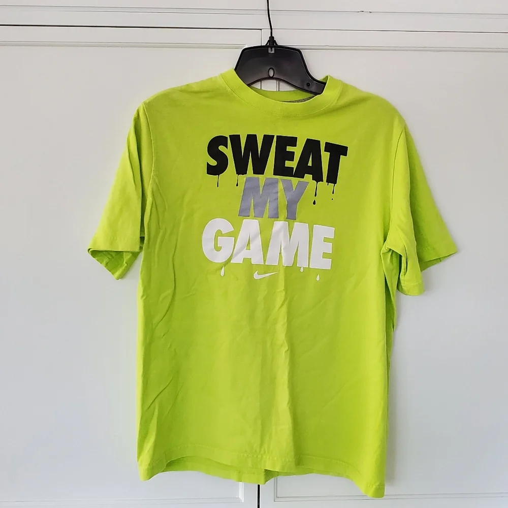 Boy's Nike Tshirt